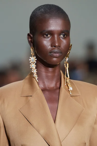 Look 56
